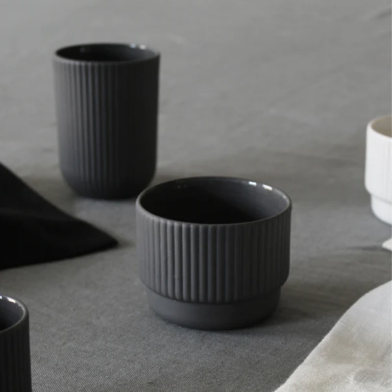 Home and Kitchen, Archive Studio, Cappucchino & Espresso Becher "Column", Keramik dunkelgrau