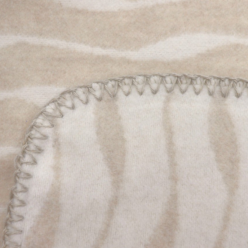 Detailansicht Kettel Biederlack Decke - Wohndecke Wave aus Recycling-Garn 150x200, Beige, im Home-and-Kitchen Online Shop