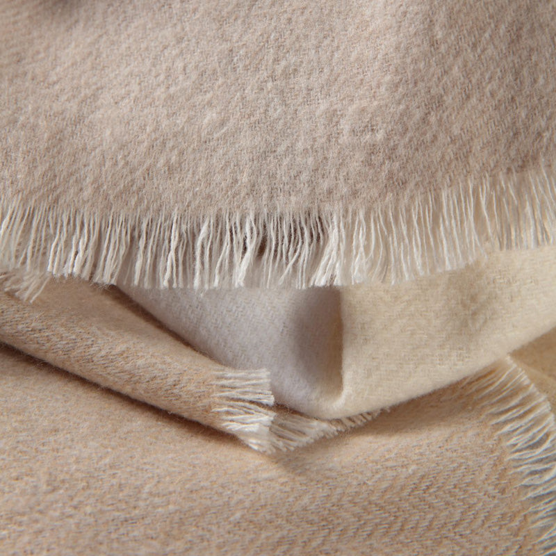 Detailansicht Fransen Biederlack Plaid Sand Stripe, beige, gestreift, 130x170 cm, Decke, Sommer im Home-and-Kitchen online Shop