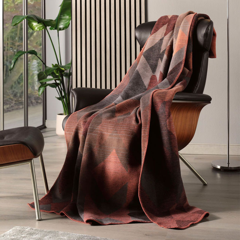 Dekobeispiel Biederlack Decke - Wohndecke - Kuscheldecke Archival 150x200, braun, rot, grau, im Home-and-Kitchen Online Shop