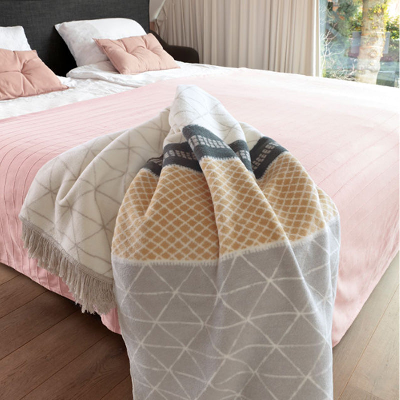 Dekovorschlag Biederlack Wohndecke BOHO, mit verschiedenen Mustern - 150 x 200 cm, grau-braun-natur,  im Home & Kitchen Online Shop