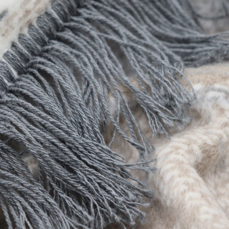 Graue Fransen an Biederlack Wohndecke ORNAMENTAL - 150 x 200  cm, im Online-Shop von Home & Kitchen