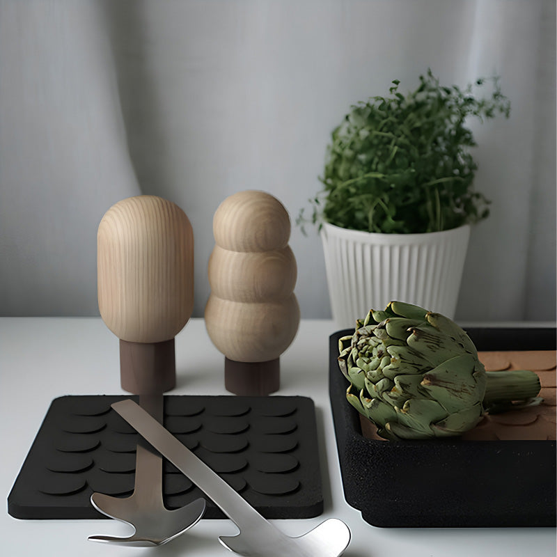 Dekobeispiel Born in Sweden Pfeffermühle oder Salzmühle BIRCH (Birke), aus Holz, Höhe 15-17 cm, Keramikmahlwerk, im Home-and-Kitchen.de Online Shop