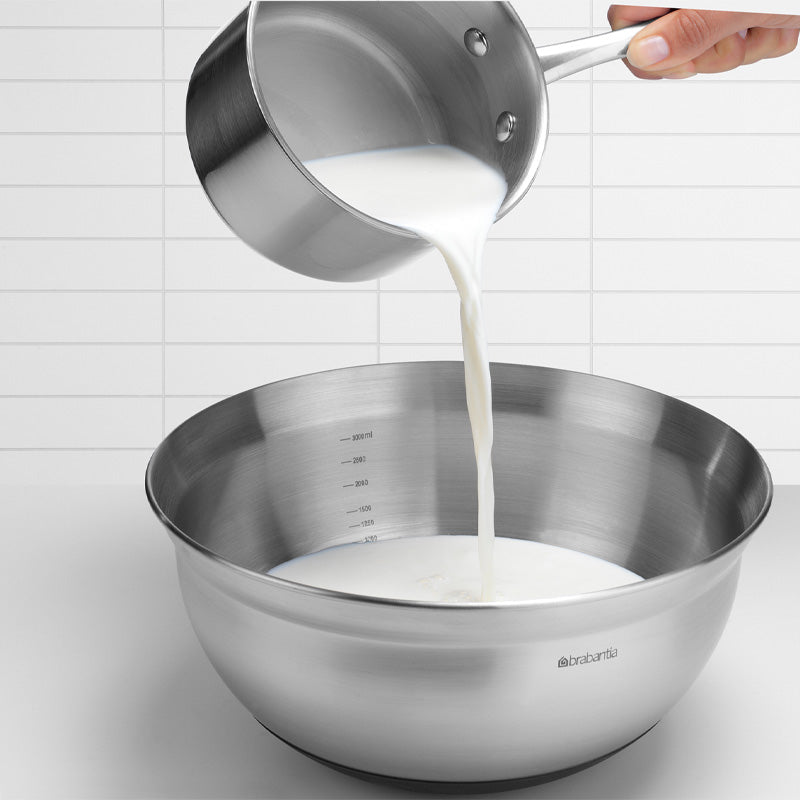 Anwenungsbeispiel Brabantia Edelstahl Rührschüssel PROFILE mit rutschfestem Boden im Online Shop von Home & Kitchen