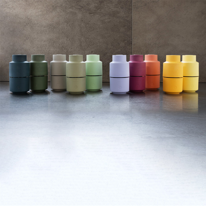 Alle Farben CrushGrind Gewürzmühle BILLUND - Biokomposit - 12 cm, Keramikmahlwerk, hergestellt aus Biokomposit