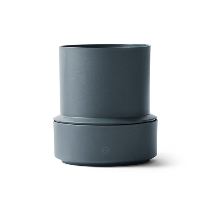 CrushGrind Selbstbewässerungstopf BILLUND, Höhe 14 cm, Durchmesser 12 cm, aus 75 % recyceltem Kunststoff, integriertes Kapillarsystem, 350 ml Wasserreservoir, Online-Shop Home-and-Kitchen.de