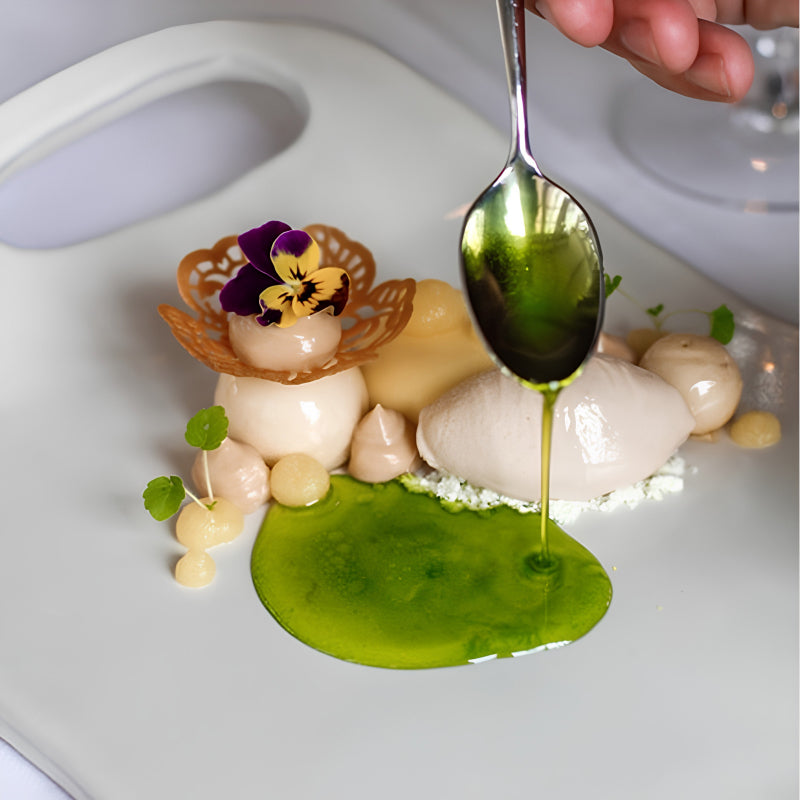 Edles Anrichten von Speisen wie in einem Restaurant. Jetzt bei Home & Kitchen im Online-Shop in 3 Farben verfügbar. Hier in der Farbe Weiß