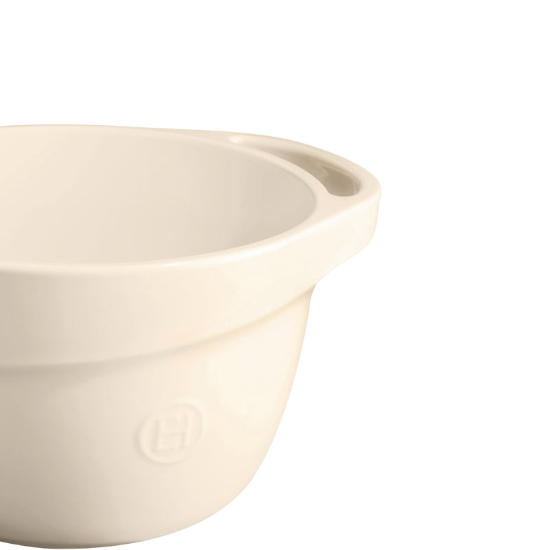 Detailansicht Griff Emile Henry Keramik Rührschüssel – creme – 3,5 l im Home-and-Kitchen Online Shop