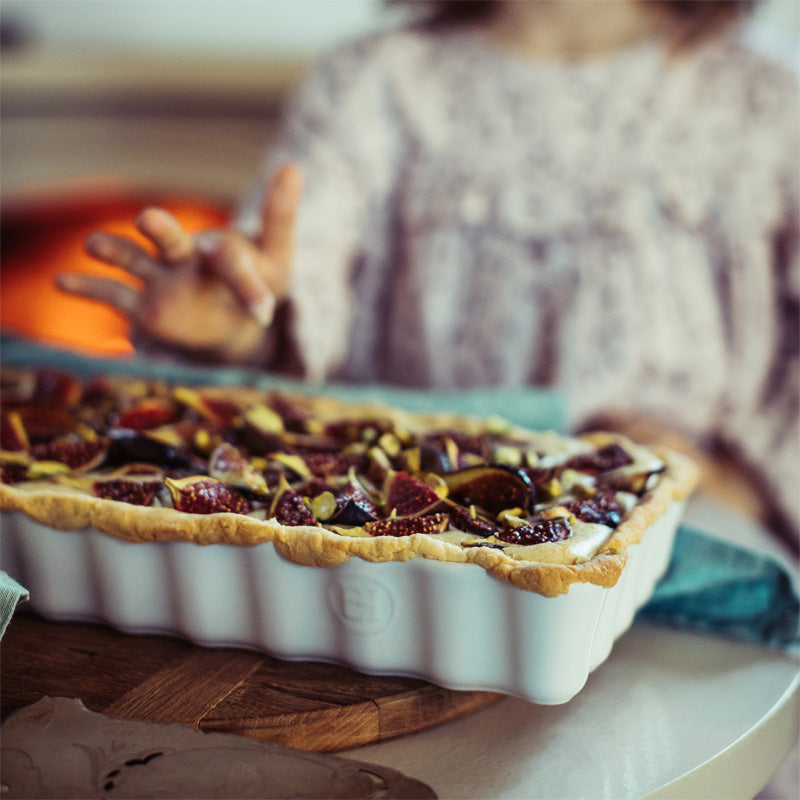 Rezeptvorschlag Emile Henry - Kuchenform / Tarteform lang – 36 cm -  im Home-and-Kitchen Online Shop