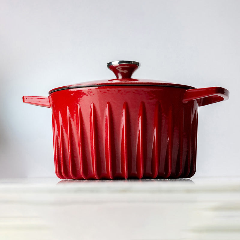 Detailansicht Seite FireUp Kochtopf No.1 - Gusseisen/Emaille - 26 cm - rot, Höhe 22 cm, Volumen 5 Liter, im Home-and-Kitchen Online Shop