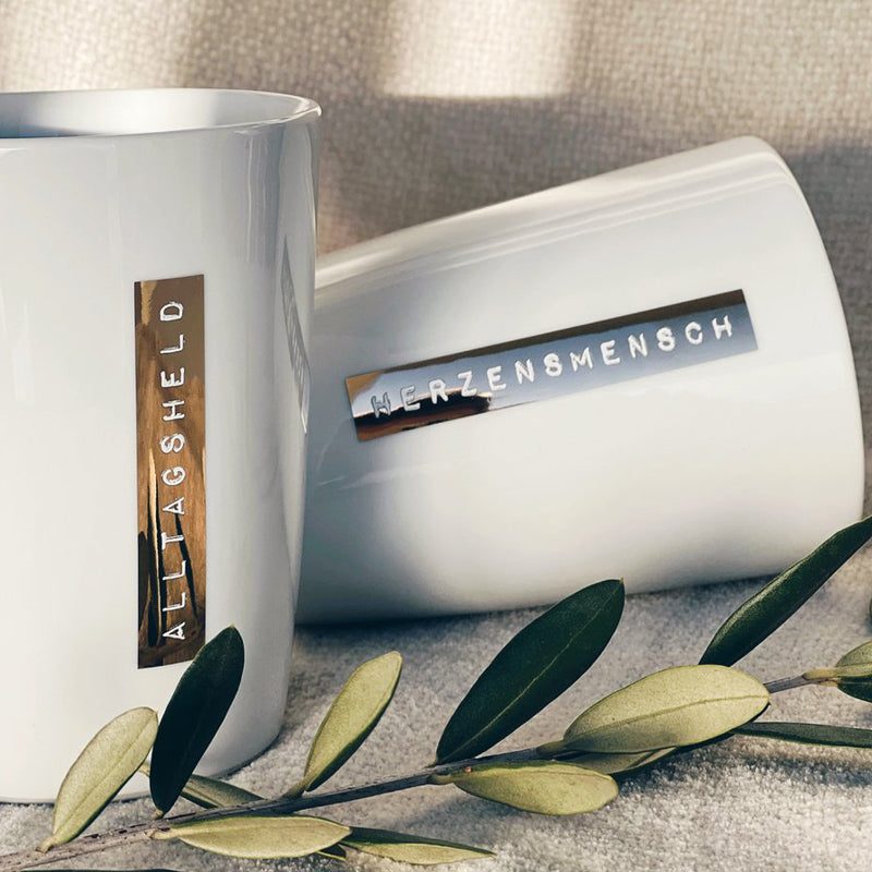 Kombinationsmöglichkeit Goldscherben Porzellan Kaffeebecher - weiß, Motive Alltagsheld und Herzensmensch, 280 ml, im Home-and-Kitchen Online Shop