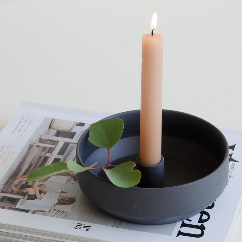 Home Delight schwarze Keramik-Kerzenschale Sem für Stabkerzen, schwarz, auch für Dekorationszwecke geeignet