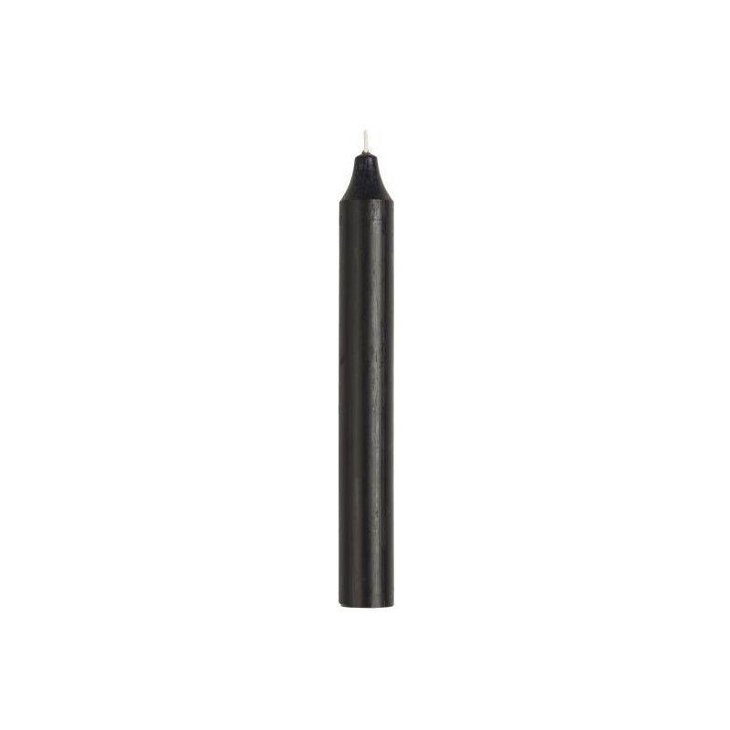 Stabkerze schwarz von IB Laursen
6 verschiedene Farben
Rustikale Verarbeitung
Höhe 18 cm, Ø 2,2 
8 Stunden Brenndauer
Gleichmässiges Abbrennen