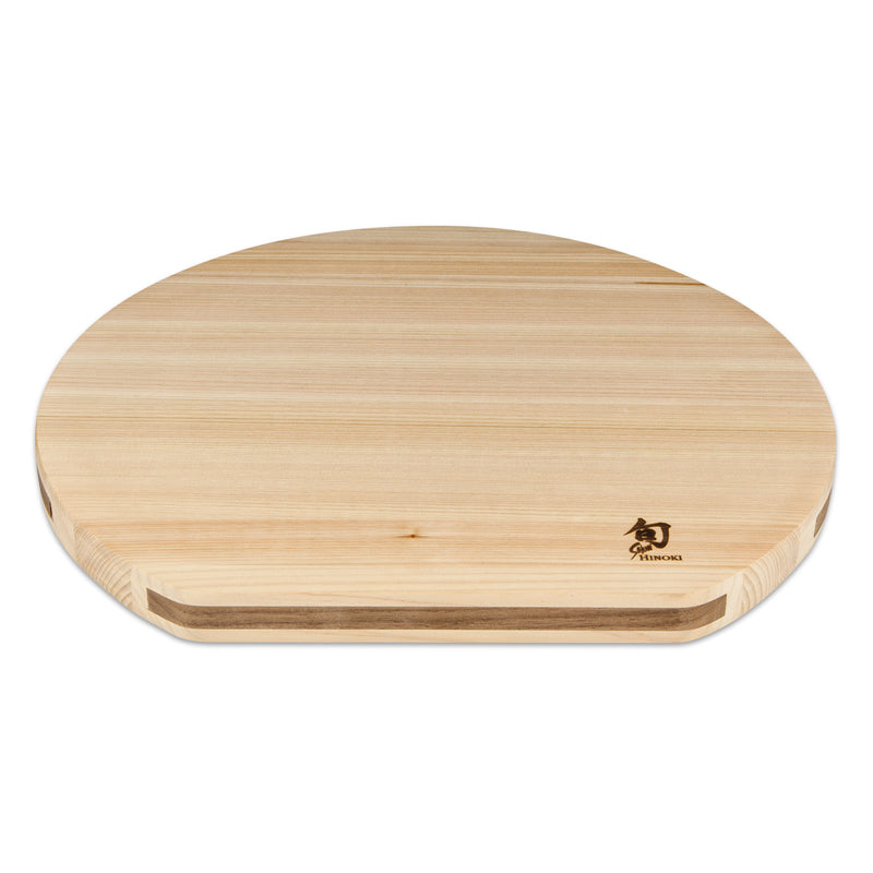 Schneide- und Wendebrett Shun Hinoki von KAI aus jap. Zypressenholz, 
eine Seite mit Saftrille, leichtes Gewicht, weiches Holz für  klingenschonendes Schneiden
Online-Shop Home-and-Kitchen.de 