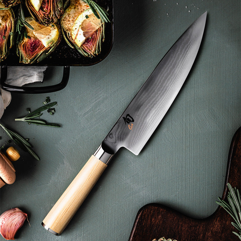 Für die Zubereitung von Fleisch, Obst, Gemüse: Kochmesser von KAI
Serie: Shun Classic White, hergestellt in Japan, Griff aus Pakkaholz Esche (hell)
Online-Shop Home-and-Kitchen.de

