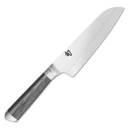 Santoku von KAI - Serie: Shun Kagerou,
mit gerader Schneide und nach unten gezogenem Klingenrücken, handgefertigt, beidseitig geschliffen, 
Griff: Pakkaholz, grau-meliert
Online-Shop Home-and-Kitchen.de