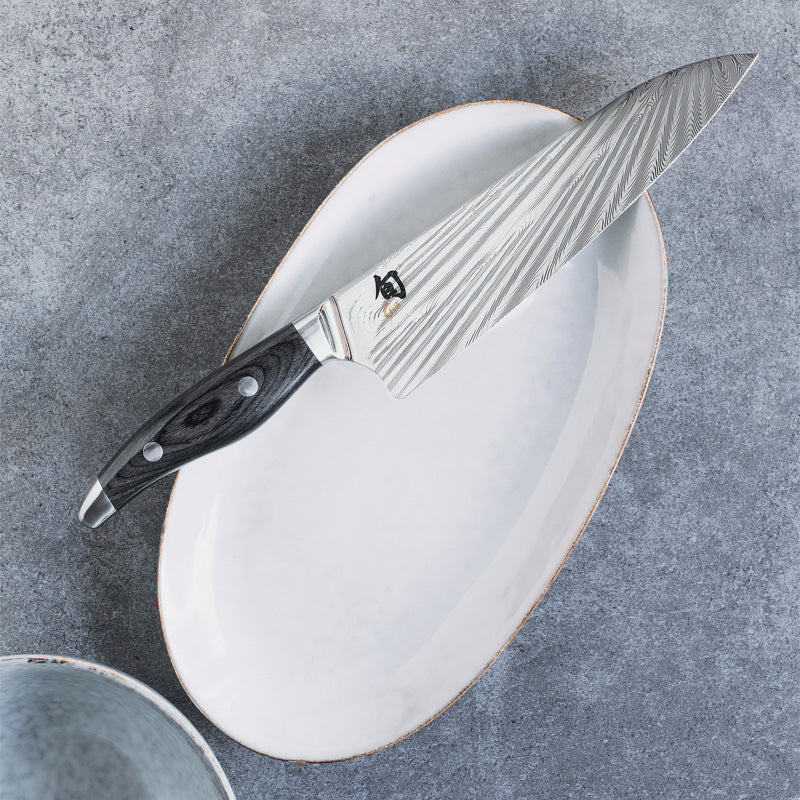 Messer aus der KAI - Serie: Shun Nagare, spitze Klingenform, beidseitig geschliffen, hergestellt in Japan in Handarbeit, Griff aus Pakkaholz, grauschwarz meliert im
Online-Shop Home-and-Kitchen.de

