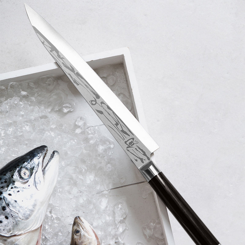 Griff aus feuchtigkeitsresistentem Pakkaholz, Yanagiba Messer von KAI - 
Serie: Shun Pro Sho, Klinge mit moderner Ätztechnik, einseitiger Klingenschliff, Online-Shop Home-and-Kitchen.de