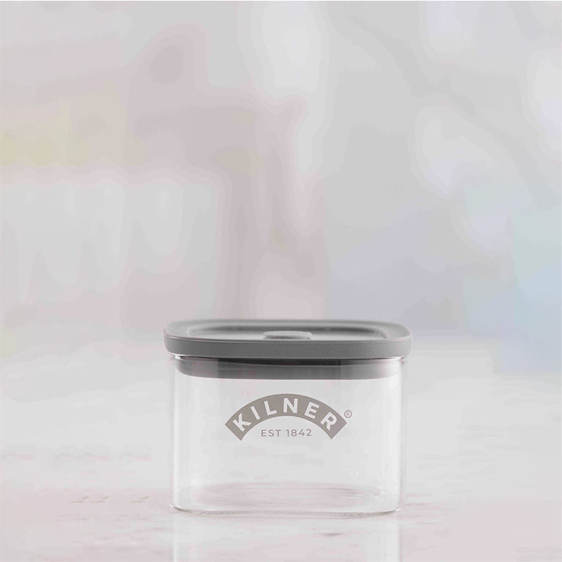 Mit Vakuumversiegelung: FRESH STORAGE - Aufbewahrungsgläser von Kilner in 3 Größen verfügbar
Volumen 0,5 l, 1,0 l oder 1,5 l
stapelbar, auch für den Kühlschrank.
Für alle trockenen Lebensmittel
spülmaschinengeeignet (ohne Deckel)