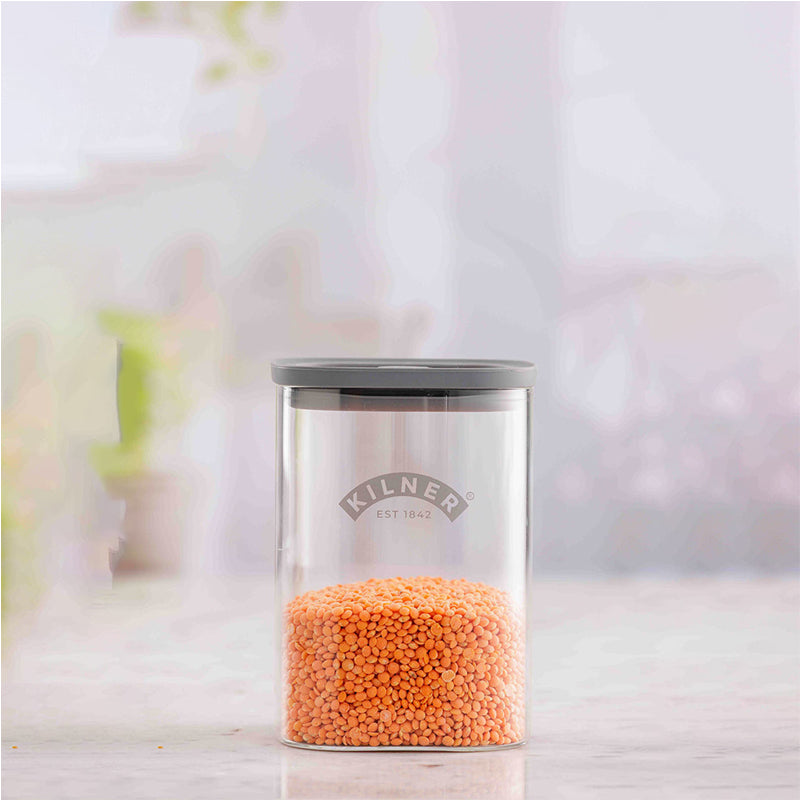 FRESH STORAGE - Aufbewahrungsgläser von Kilner, auch für trockene Lebensmittel geeignet,  in 3 Größen verfügbar
Volumen 0,5 l, 1,0 l oder 1,5 l
Mit integrierter Vakuumversiegelung
stapelbar
Auch für Kühlschrank und Spülmaschine geeignet (aber ohne Deckel) 
