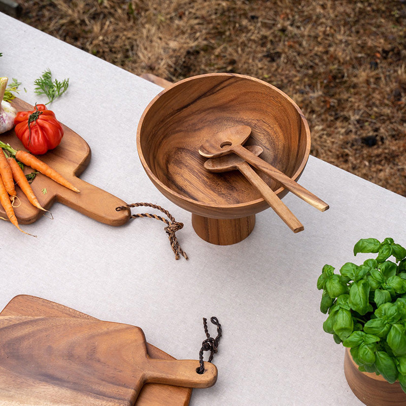 Zu der runden Salatschüssel gibt es auch ein ovales Salatbesteck von KINTA - aus Akazienholz gefertigt, modernes Design, im
Online-Shop Home-and-Kitchen.de
