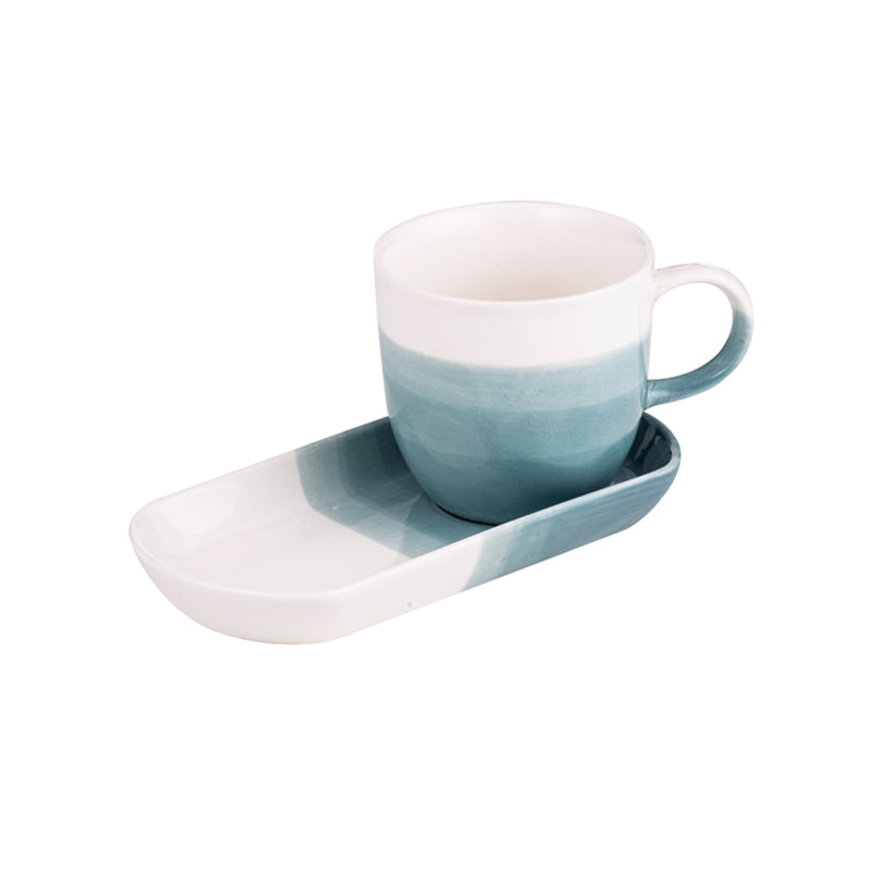 Kaffeebecher und Teller-Set Immerse von Ladelle, in 4 Farben (Bild Farbe Blau) erhältlich,Volumen 200 ml, extralange Untertasse als Ablage, Länge 18 cm, Breite 8,5 cm, miteinander kombinierbar