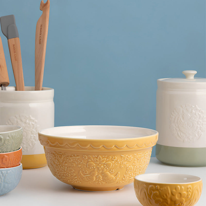 Gelbe Mason Cash Steingut-Rührschüssel Home to Roost, mit Muster auf der Außenseite, innen glatt weiß. Online-Shop Home-and-Kitchen.de