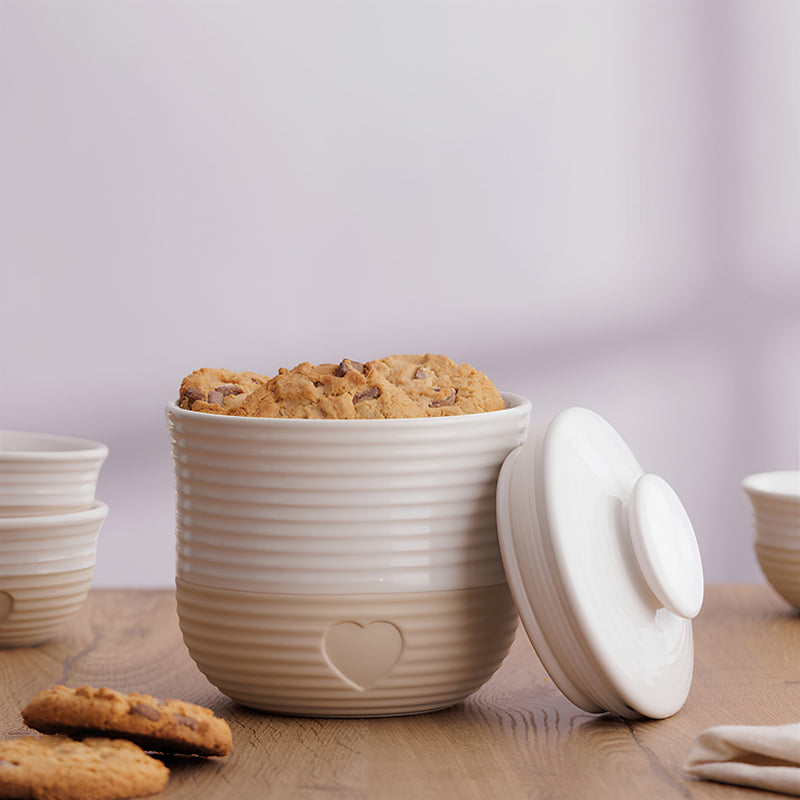 Für alle trockenen Lebensmittel geeignet: RUSTIC CHARM Vorratsdose von Mason Cash, luftdicht verschließbar
Online-Shop Home-and-Kitchen.de