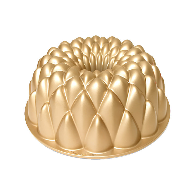 KALEIDOSCOPE-Gugelhupf-Backform von Nordic Ware, rund, Aluminiumguss, PFAS-freie Antihaftbeschichtung, Facettenmuster