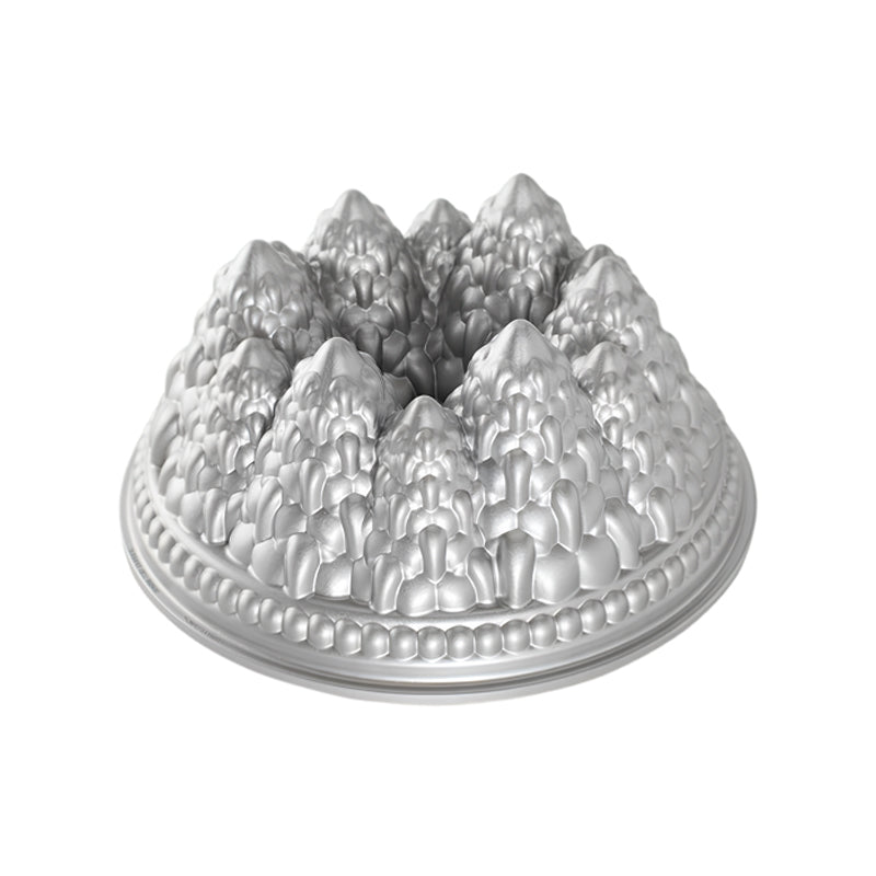Runde Gugelhupfform Tannenwald von Nordic Ware, Durchmesser 24,8 cm, Aluminiumguss, PFAS-freie Antihaftbeschichtung