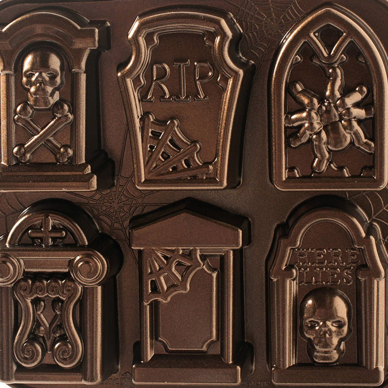 Nordic Ware Grabstein-Backform, robuster Aluminiumguss, kombinierbar mit der Backform Totenköpfe