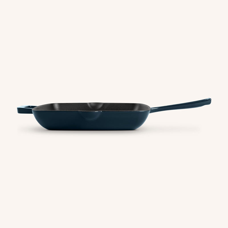 Farbe Petrol: 2 Ausgießer, 24 cm, Gusseisen-/Grillpfanne von Olavson, quadratisch, emailliert beschichtet, PFAS-frei, Online-Shop Home-and-Kitchen.de