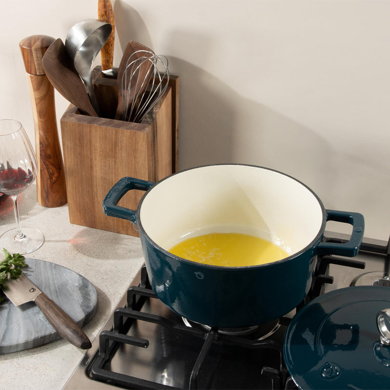 Olavson ovaler Gusseisen-Bräter, Petrol, in 3 Farben, emailliert, 2 Griffe, Deckel, Online-Shop Home-and-Kitchen.de