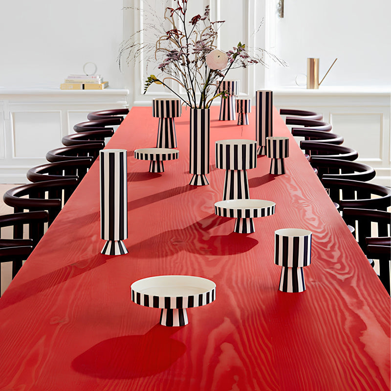 Kombiniere die TOPPU TRAY Tortenplatte von OYOY mit anderen Artikeln aus der Serie.  Online-Shop Home-and-Kitchen.de