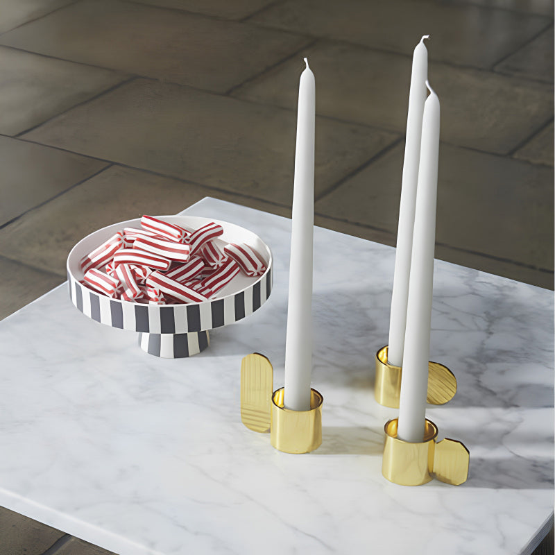 Auch als Deko oder für Süßes: TOPPU TRAY Tortenplatte von OYOY,  Schwarz + Weiß, Online-Shop Home-and-Kitchen.de