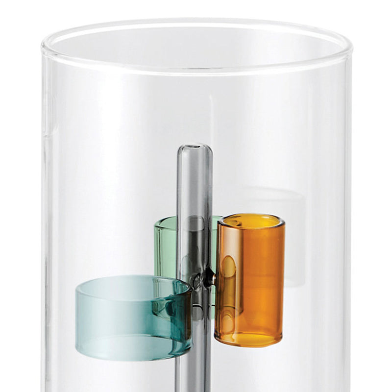 Die Philippi Design Vase GIARDINO hat eine Höhe von 25 cm und einen Durchmesser von 10 cm. Im Inneren befinden sich 3 Glasringe in den Farben Grün, Orange und Grau. 