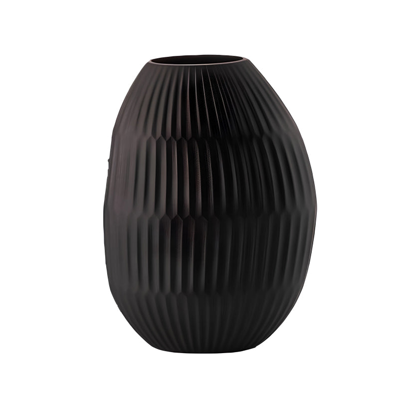 Hohe NOIR Vase von Philippi Design, 
mundgeblasen, handgearbeitet, 
tiefschwarzes Glas mit Streifen-Struktur
Größe: 19 cm x 11 cm x 25 cm
