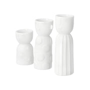Im 3er  Set machen diese Minivasen in unterschiedlichen Höhen eine gute Figur. Sie sind aus Porzellan und mit niedlichen Gesichter-Motiven. Ihre Höhe beträgt von 5,2 cm bis 8,9 cm und sie haben einen Durchmesser von 2,8 cm. Ein ein tolles Geschenk für Freunde.