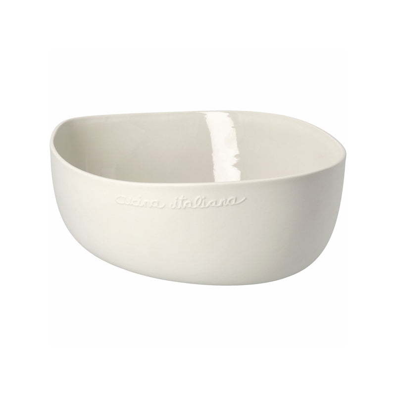 CUCINA ITALIANA verziert die Schale von Räder Design. Sie hat einen Durchmesser von 30 cm, ist beige und in ihr haben Salat oder aber auch Obst Platz. Außen ist sie matt, innen glasiert und ein Hingucker ist der wellenförmige Rand.