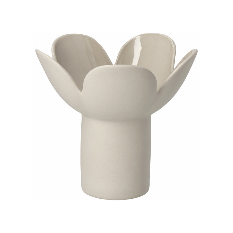 Die Vase BLUME von Räder Design ist ein echter Hingucker. Sie ist vielseitig verwendbar. Fülle Blumenerde hinein und setze ein Pflänzchen dazu oder fülle, wie üblich bei einer Vase, Wasser hinein und deine Blumen fühlen sich wohl. Ihre Farbe ist Beige und sie ist aus Steingut.