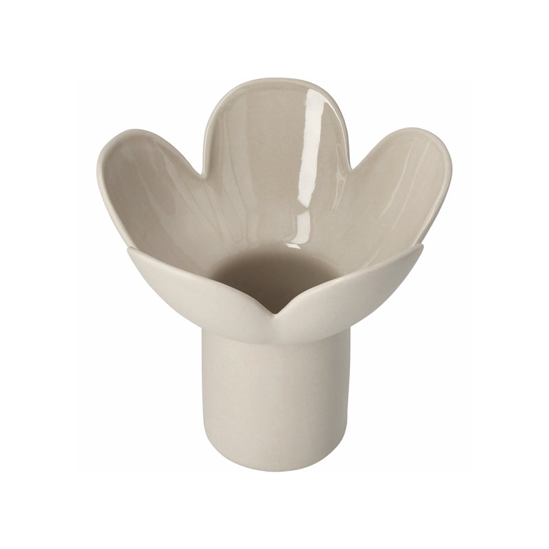 Sie sieht aus wie eine Blume und ist für Blumen, die Vase BLUME von Räder Design. Da ihre Innenseite glasiert ist, kann man ohne Probleme Blumenerde hineinfüllen und ein Pflänzchen dazu oder einige kleine Blümchen. Sie hat eine Größe von 15,9 cm und einen Durchmesser von 16,5 cm.
