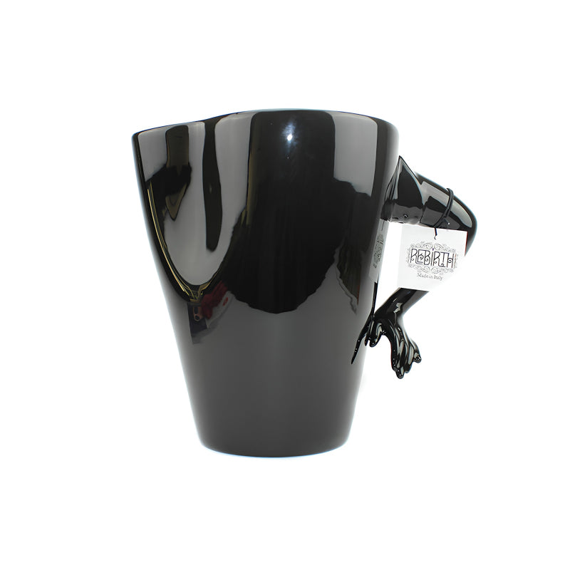 In Handarbeit in Italien hergestellt, überzeugt die Karaffe HUMAN, von Rebirth Ceramics, hier  in der Farbe Schwarz, mit ihrem Aussehen. Ihr Henkel ist ein Frauenarm mit einer Hand und mit dem spitzen Ausgießer schüttest du die Getränke problemlos in das Glas. Sie hat eine Höhe von 28 cm und kann durchaus auch als Blumenvase eingesetzt werden.