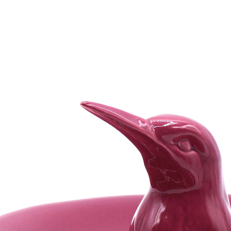 Kopf von Vogel Martin mit langem Schnabel bei Figur auf Servierteller von Rebirth Ceramics. Online-Shop Home-and-Kitchen.de