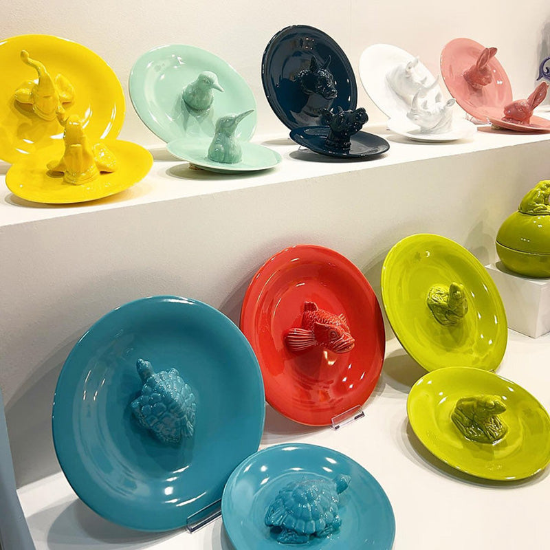 Auch als Deko: Verschiedene Keramik-Servierteller von Rebirth caramics. Online-Shop Home-and-Kitchen.de