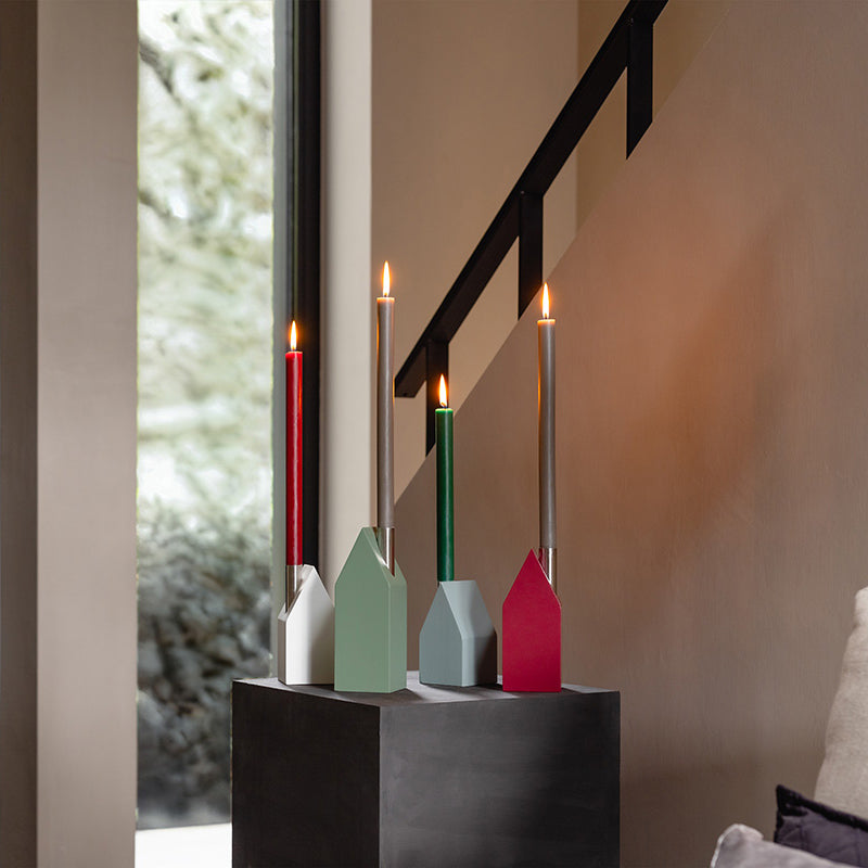 4 Holzhäuser als Kerzenhalter im Set von Remember mit Edelstahl-Halter, für Stabkerzen, unterschiedliche Farben.
Online-Shop Home-and-Kitchen.de