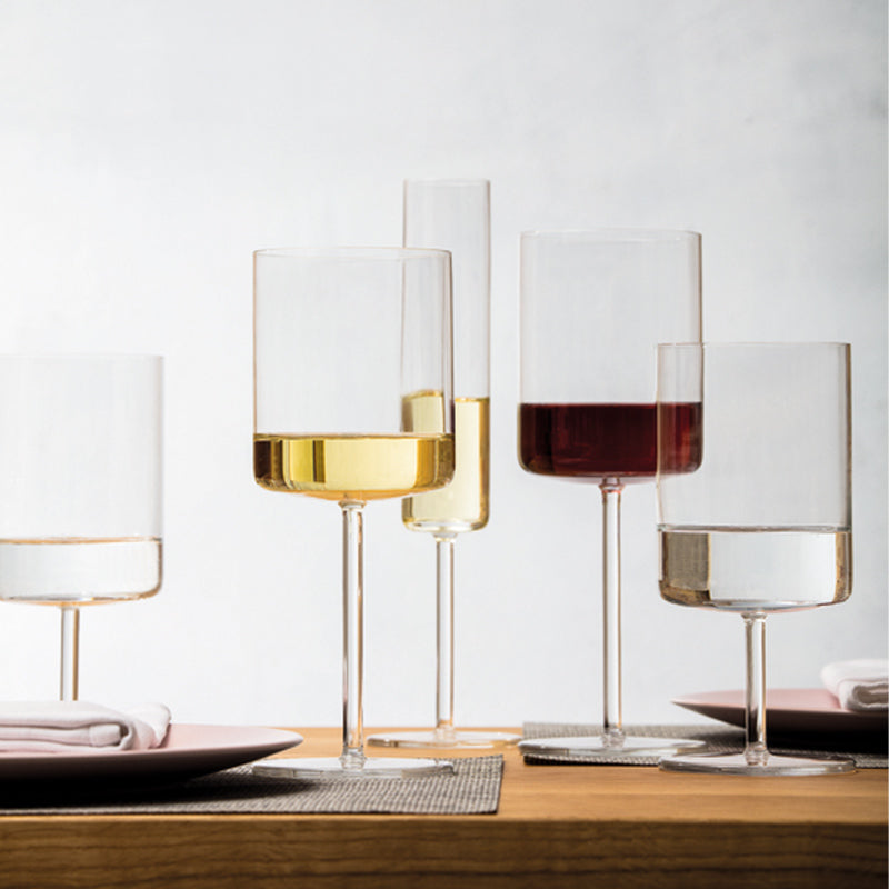 Miteinander kombinierbar: Sekt-,  Wein- und Trinkgläser MODO aus der gleichen Serie.