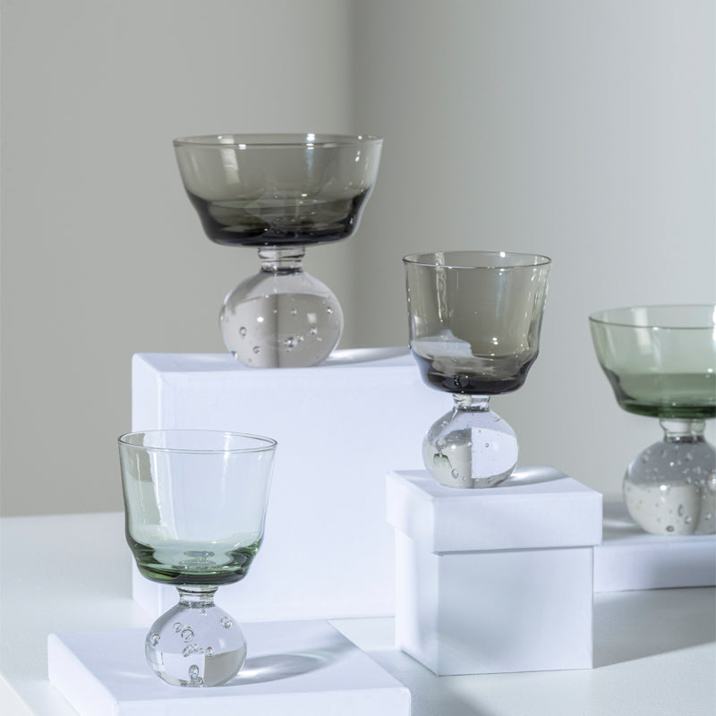 Kleines ETERNAL SNOW Likörglas von Serax / Design: Bela Silva - kombinierbar mit anderen Gläsern der Serie
