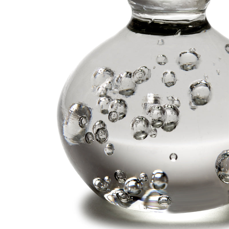 Luftblasen ím Standfuß des Likörglases  ETERNAL SNOW von Serax / Design: Bela Silva. Online-Shop Home-and-Kitchen.de