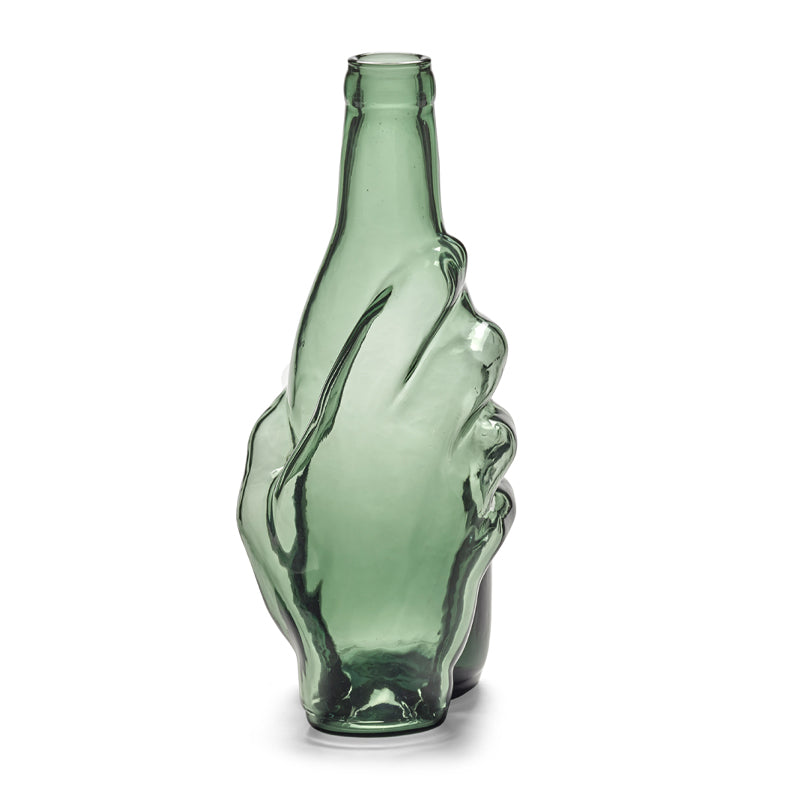 Modern und ansprechend sieht die Wasserkaraffe EDWARD, designt von dem Duo Wouters & Hendrix für Serax, aus. 