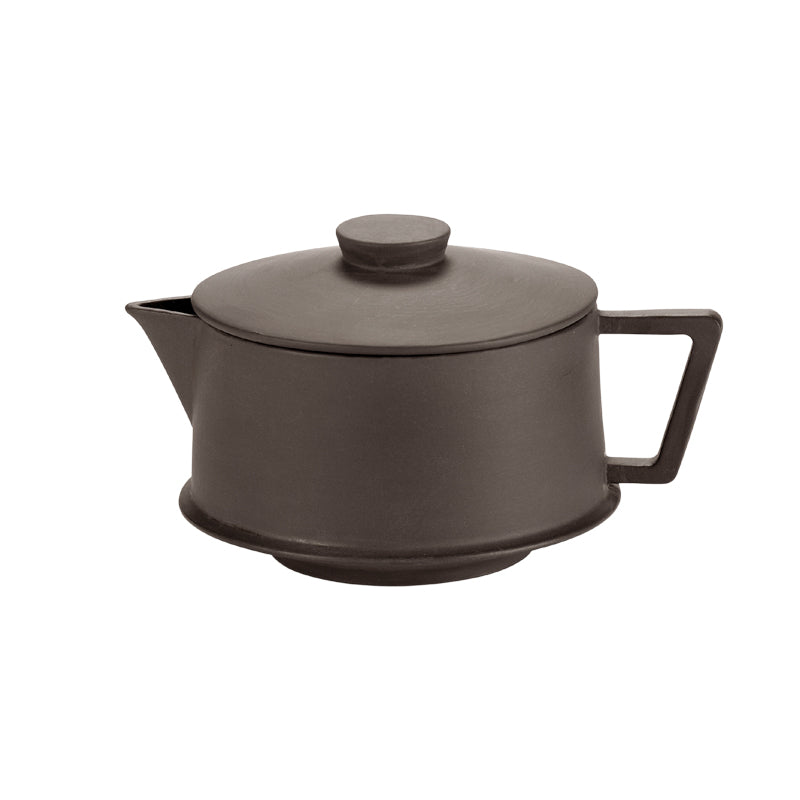 Moderne Porzellan-Teekanne DUNE von Serax, entworfen von der Designerin Kelly Wearstler, dunkelbraun, Porzellan, eckiger Henkel, runder Deckelknopf.